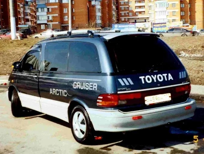 Toyota Previa 1993, бензин, 2400 куб.см, 2TZ - отзыв владельца