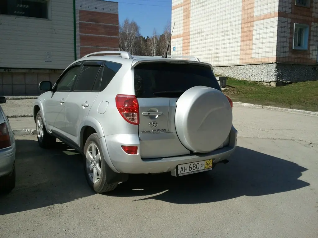 toyota rav 4 араб 2013 года toyota rav 4 араб 2013 года