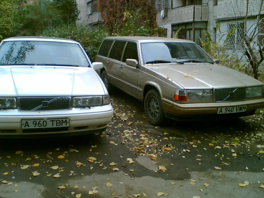 Volvo S90 1997 года, 3 литра, В 90 годах отец гонял машины