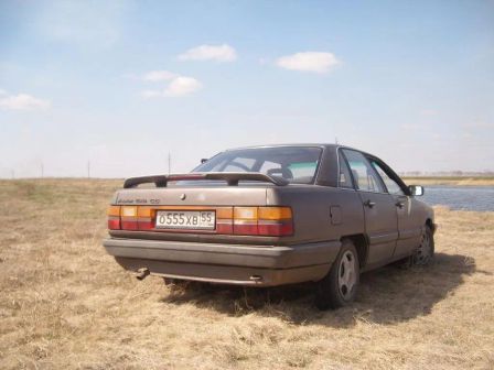 Audi 100 1983 -  