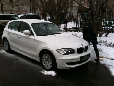 BMW 1-Series, 2010
