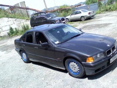 BMW 3-Series 1992 -  