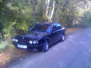 BMW 5-Series 1991   |   26.12.2011.
