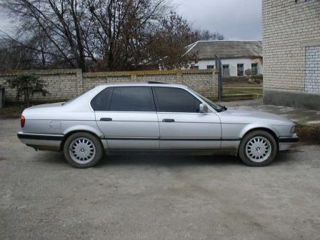 BMW 7-Series 1991 - отзыв владельца