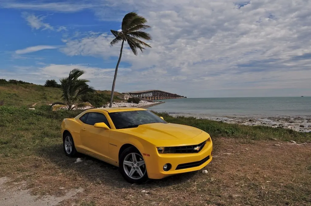 Chevrolet Camaro 2009-2015 история модели характеристики обзор