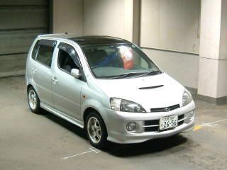 Daihatsu YRV, 2002
