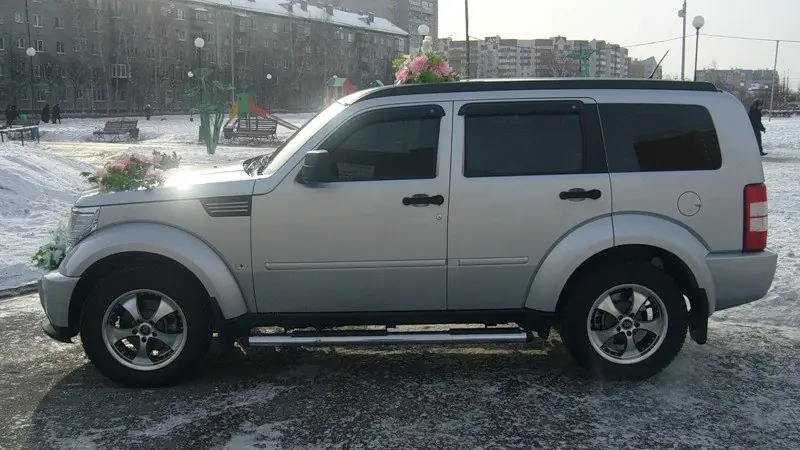   2007  28    9 5   4    SUV  
