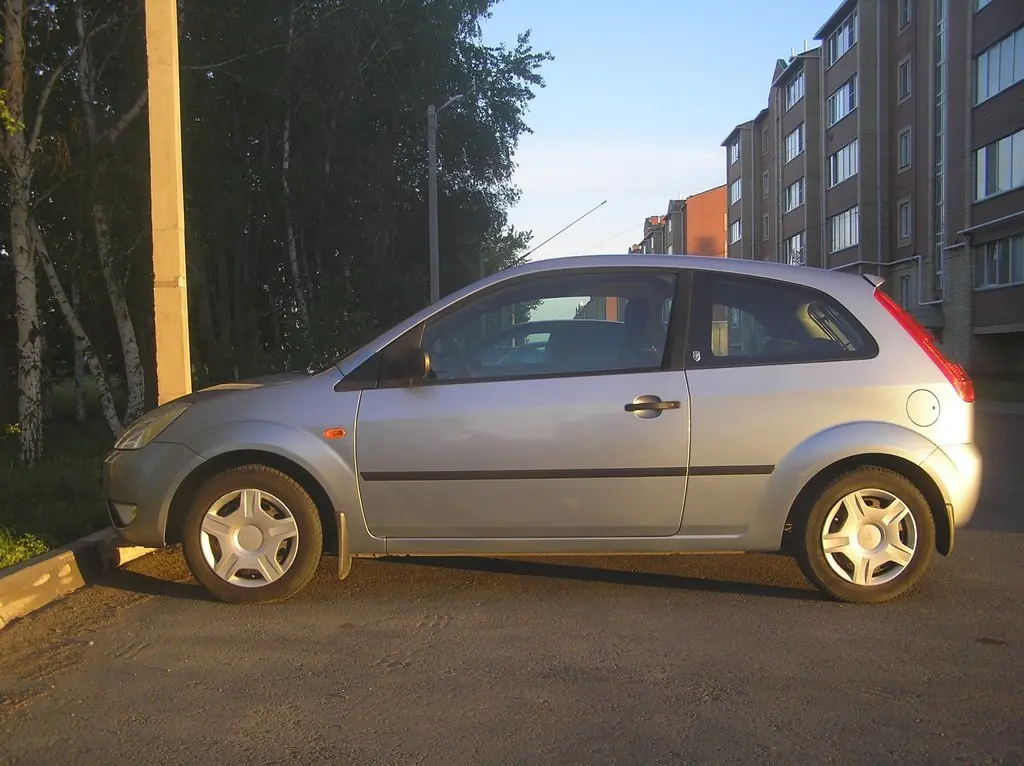 ford fiesta, 2006 г. 1,3 мт отзывы