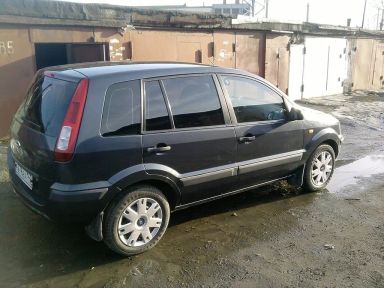 Ford Fusion 2006   |   30.04.2012.