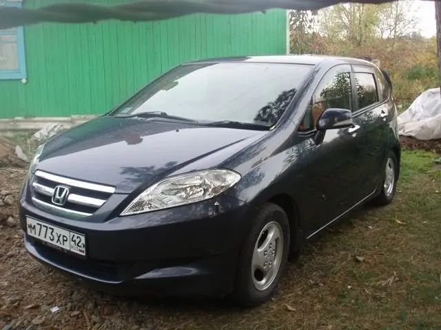 honda edix 2005 года 2,0 характеристики