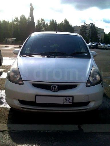 Honda Fit 2002   |   10.01.2012.