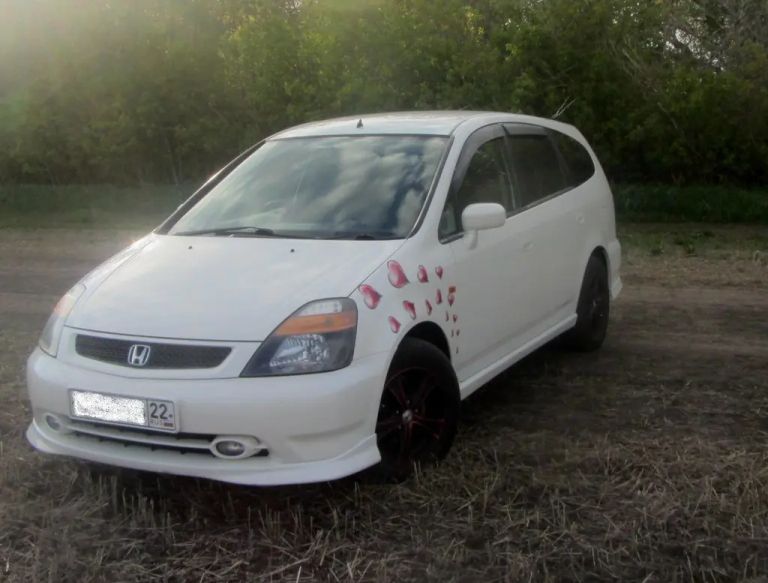 Стрим 2002. Хонда стрим 2002 1.7. Хонда стрим 2001 1.7. Honda Stream 1.7 at, 2002. Хонда стрим 2002г. Объем 1,7.