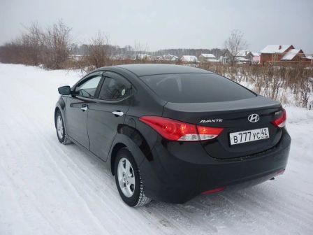 Hyundai Avante 2011 - отзыв владельца