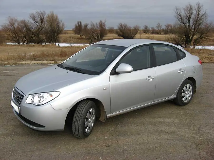   2009      Hyundai Elantra 16    GLS J4 2009       