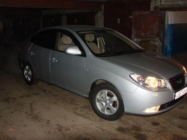 Hyundai Elantra 2007   |   04.10.2011.
