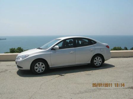 Hyundai Elantra 2011 - отзыв владельца