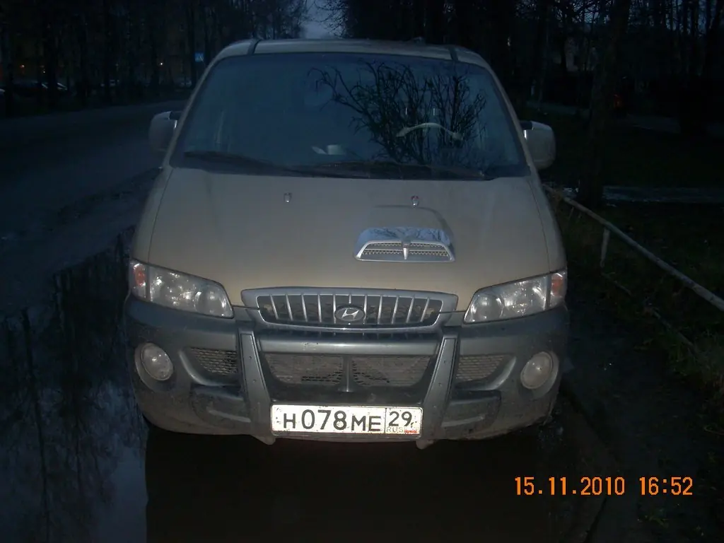 Hyundai Starex 2002, Здравствуйте товарищи, расход 12.0, Архангельская  область, механика