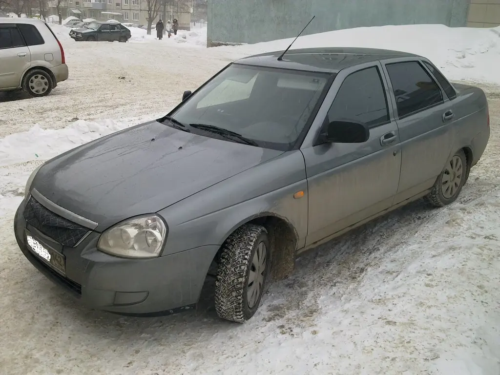 Выбери свой автомобиль LADA