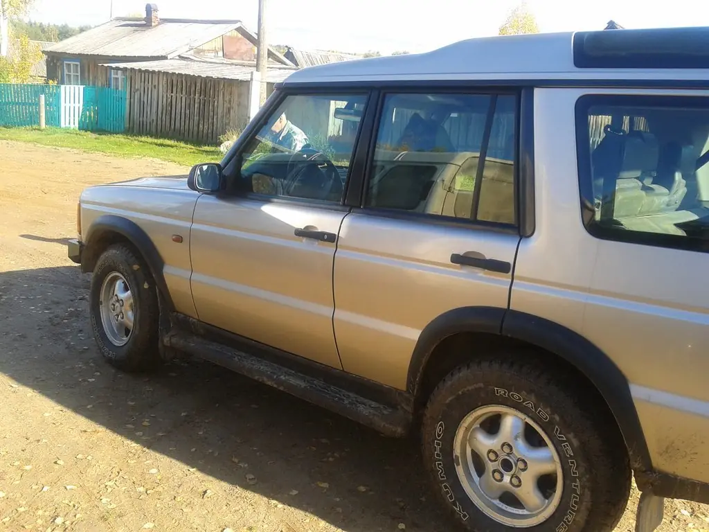 Дискавери 2.7 отзывы. Land Rover Discovery 2000.