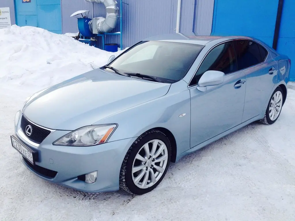 Lexus IS250 2007, 2.5 литра, Всем привет, левый руль, мощность двигателя  208 л.с., АКПП, расход 7-17