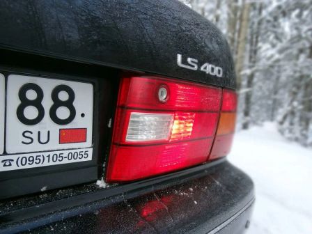 Lexus LS400 1998 - отзыв владельца