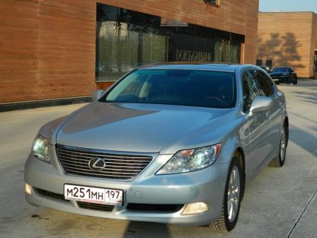 Lexus LS460 2008 -  