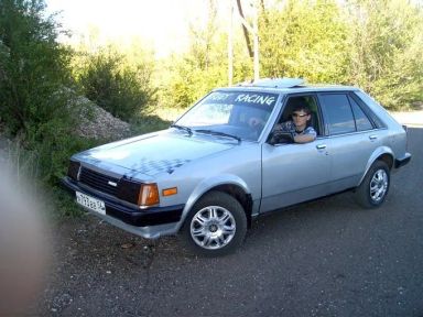 Mazda 323 1981   |   05.11.2009.