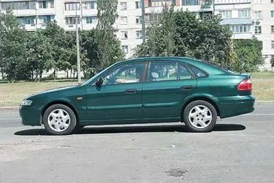Mazda 626 2000 -  