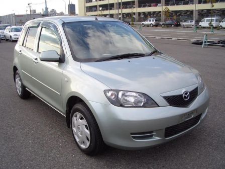 Mazda Demio 2003 -  