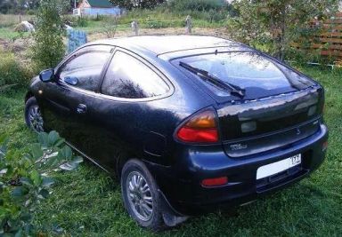 Mazda Familia, 1995