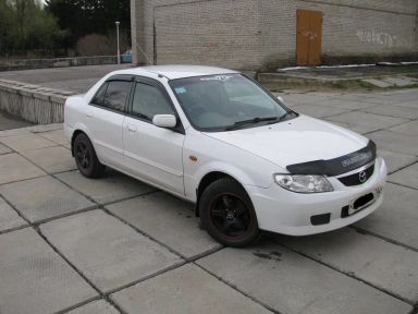 Mazda Familia, 2001