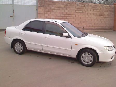Mazda Familia 2001 -  