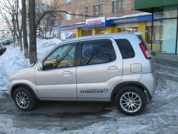 Запчасти mazda laputa