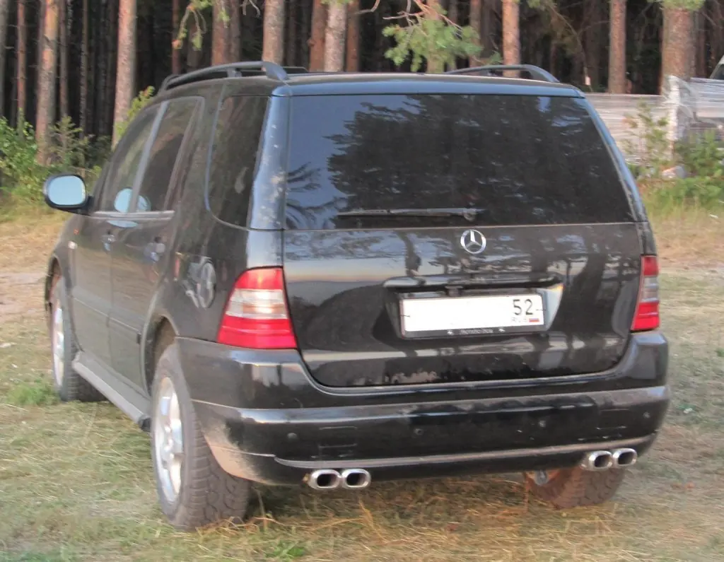 Mercedes-Benz M-Class 2000, 3.2 литра, Доброго времени суток, АКПП, бензин,  4 wd, комплектация Lorinser