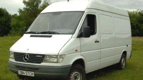 Mercedes Benz Sprinter 308 CDI MT L2 3.5 01.1995 04.2000