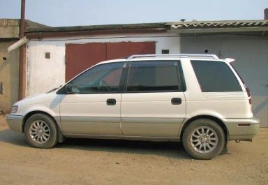 Mitsubishi Chariot, 1996