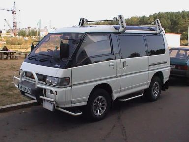 Mitsubishi Delica, 1991