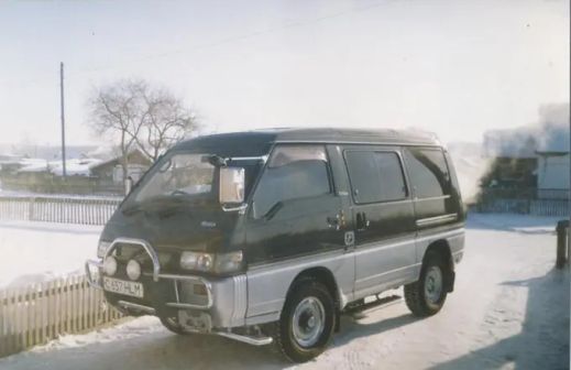 Mitsubishi Delica 1992 -  