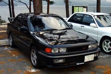Mitsubishi Galant 1988   |   31.10.2003.
