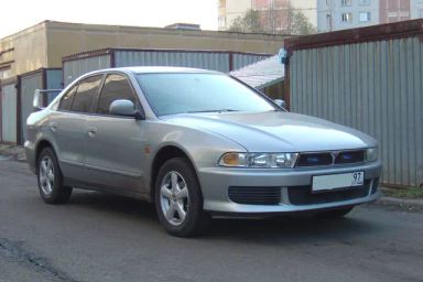 Mitsubishi Galant 1998   |   16.12.2005.