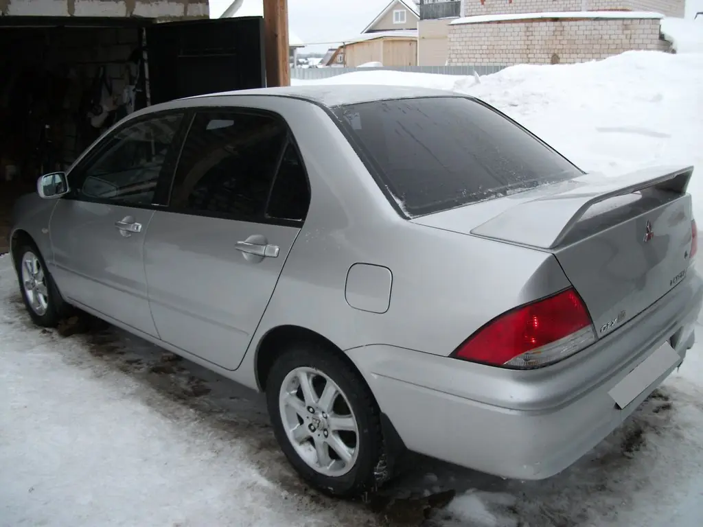 Mitsubishi Lancer Cedia 2001г.в., Всем доброго времени суток, бензин,  Седан, комплектация авто GLX, cvt