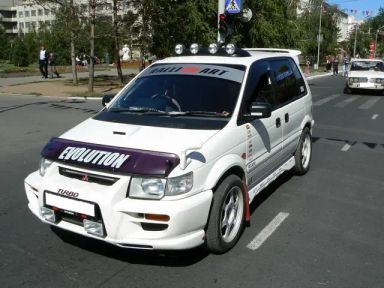 Mitsubishi RVR, 1997