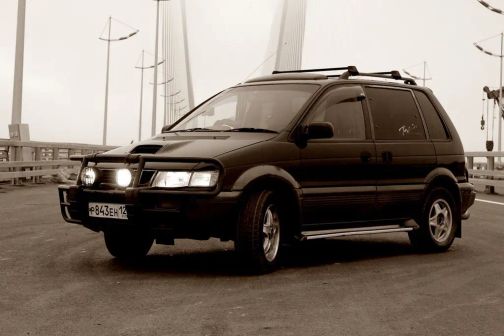 Mitsubishi RVR 1994 - отзыв владельца
