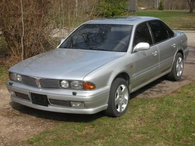 Mitsubishi Sigma, 1992