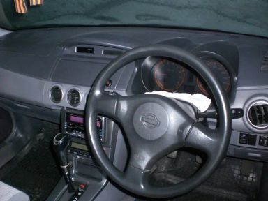 Nissan Avenir 2001   |   11.02.2009.