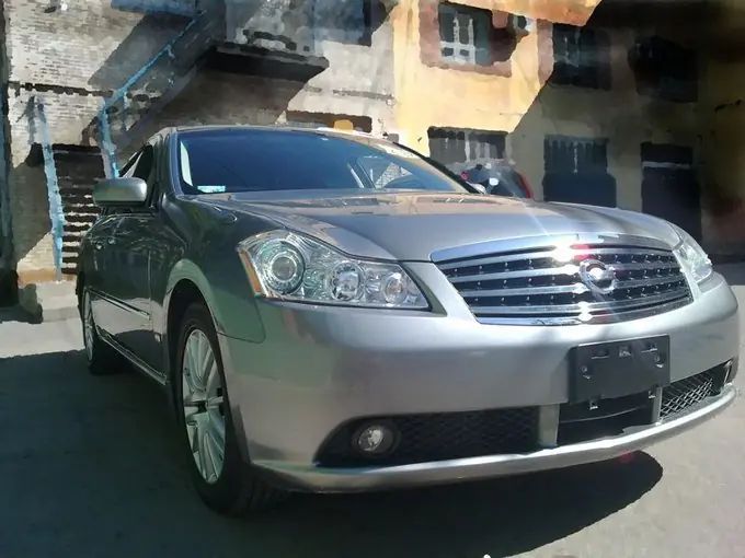 Nissan Fuga 2 5