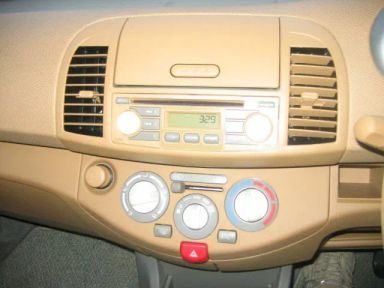 Nissan March, 2003
