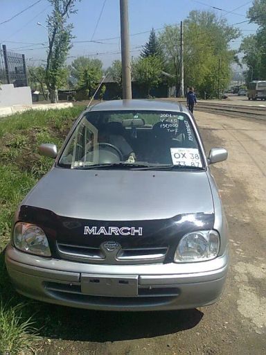 Nissan March, 2001
