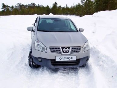 Nissan Qashqai 2008   |   29.03.2010.