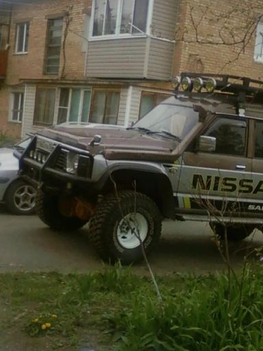 Nissan Safari, 1996